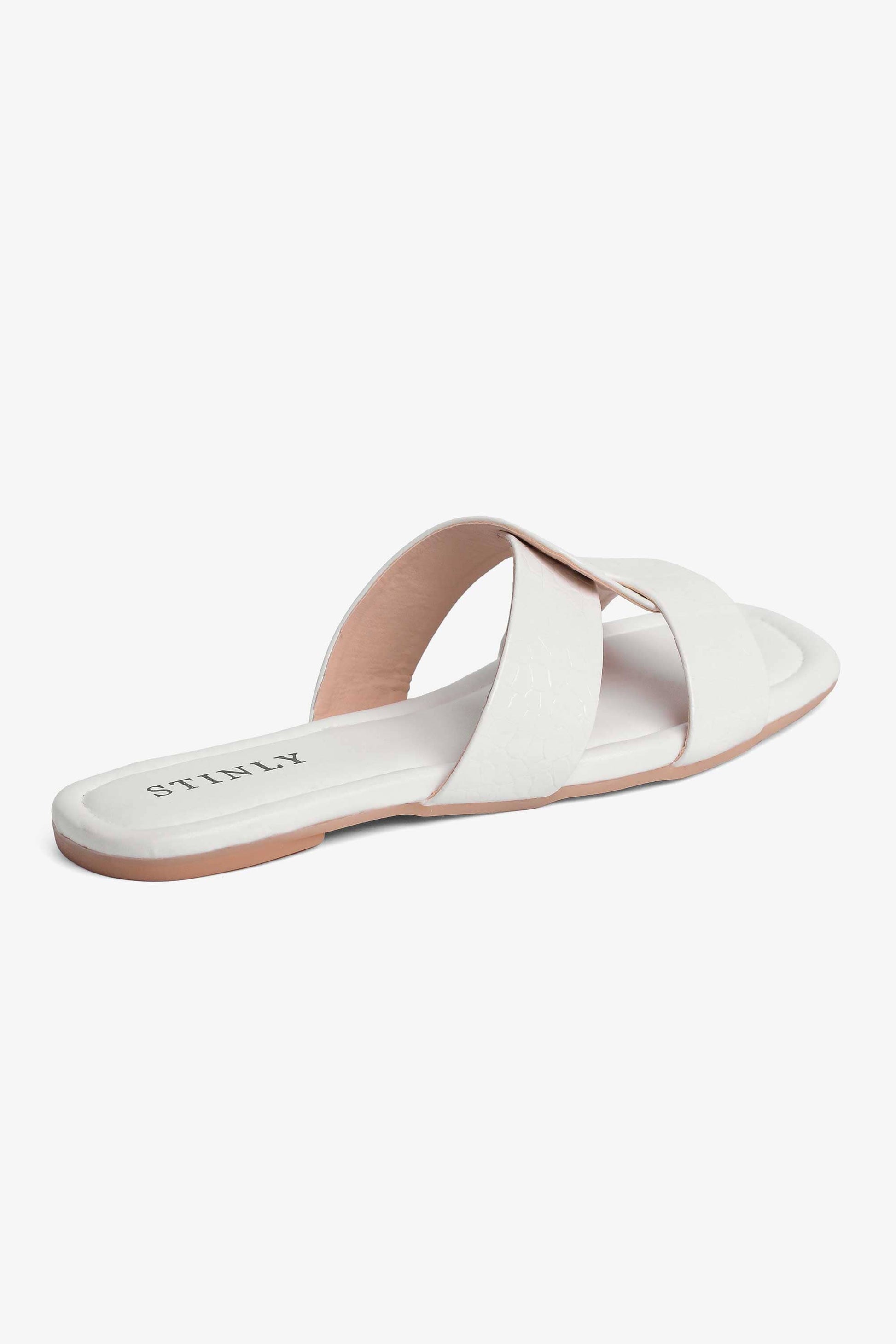Stinly Women’s Criss-Cross Flat Chappal